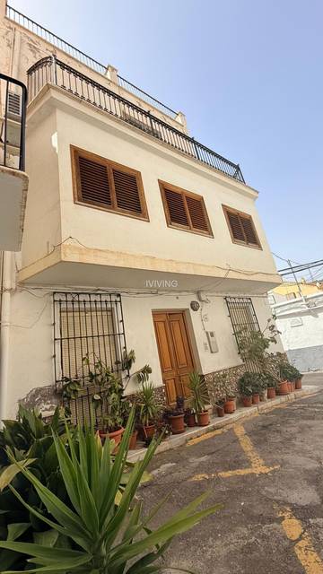 Casa de pueblo en Macael, venta