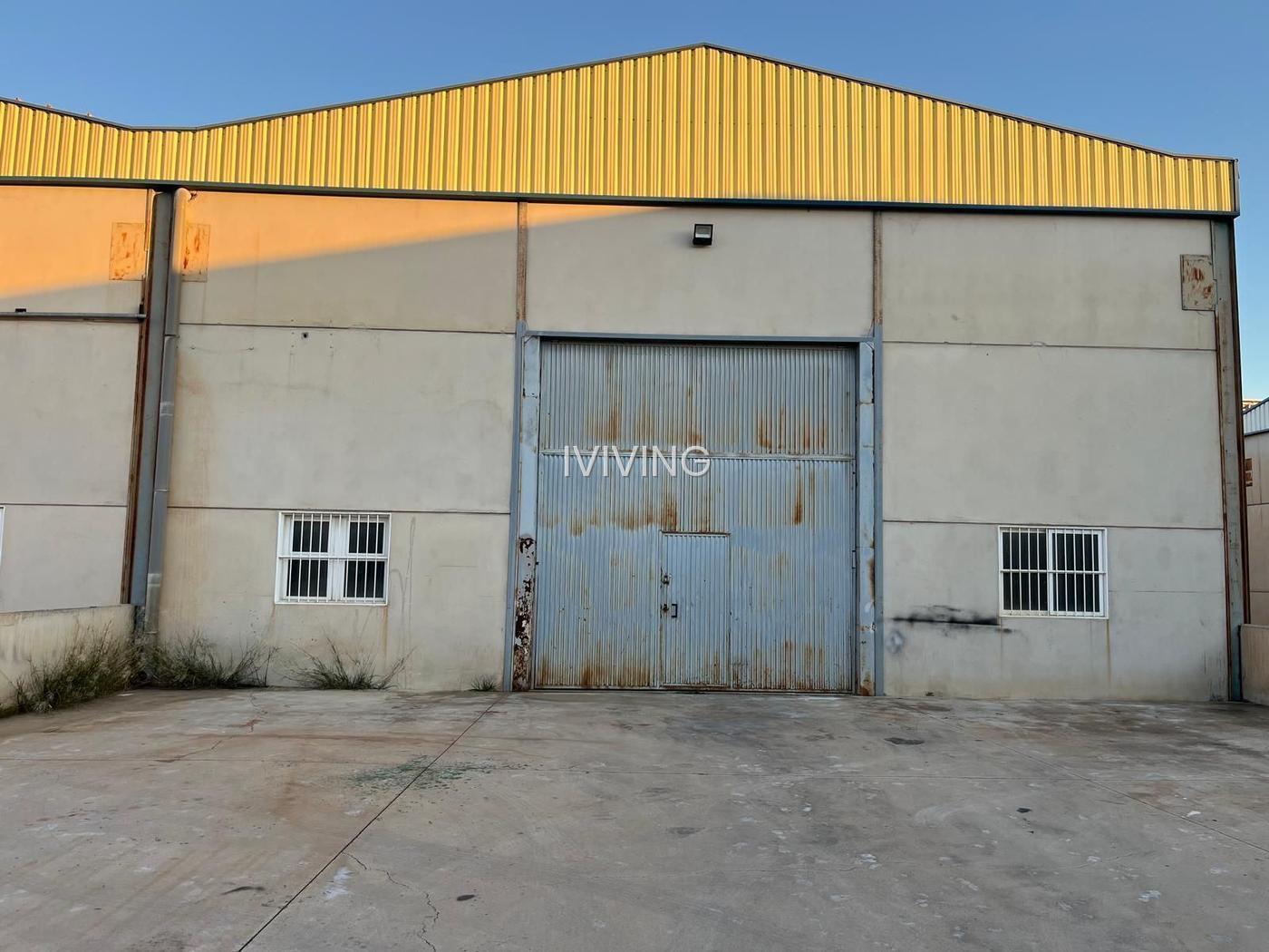 Nave en Fines, venta